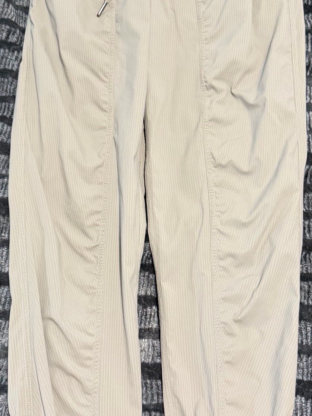 Lululemon Dance Studio Mid Rise Jogger Full Length size 4 Taupetastic  Beige